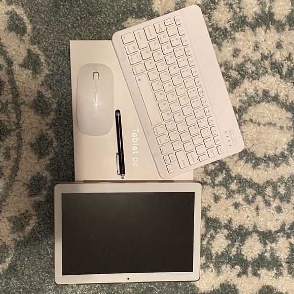 TOSCIDO Android PC tablet - Picture 1 of 2